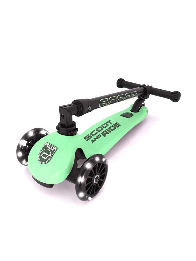 Scoot and Ride Highwaykick 3 LED Kiwi